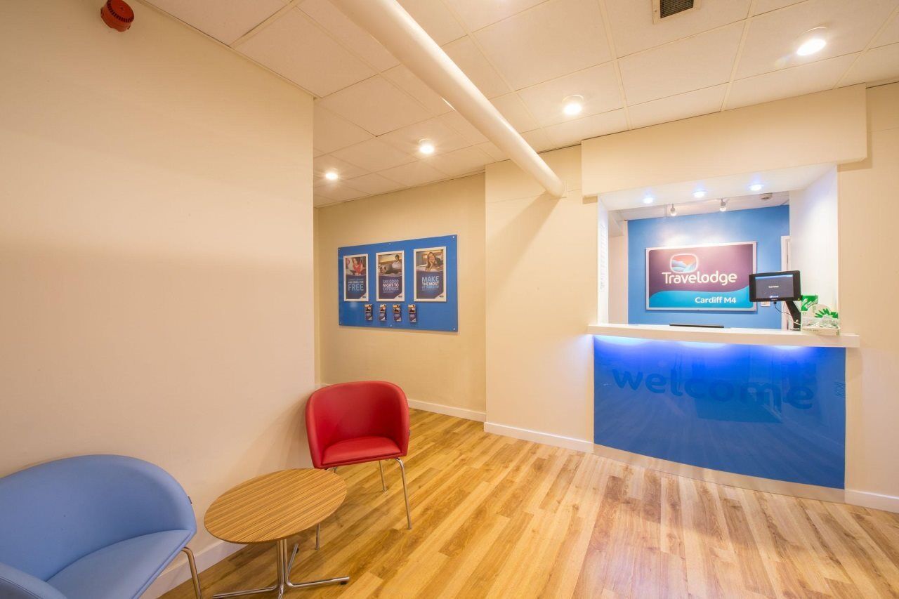 Travelodge Cardiff M4 Eksteriør billede
